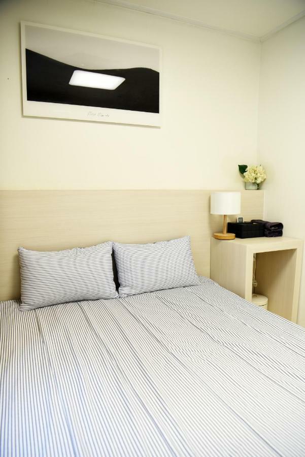 Jw Stay In Hongdae Seoul Exterior foto